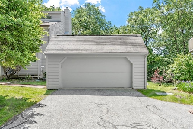 31 Monadnock Dr Unit 31, Westford, MA 01886 - view of garage