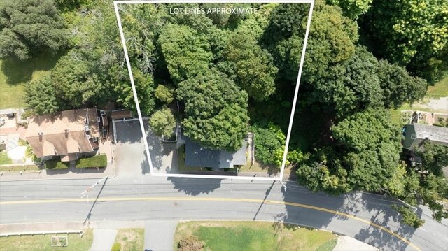 7 New Bridge St, Hingham, MA 02043 - aerial overview of property's location with property boundaries highlighted