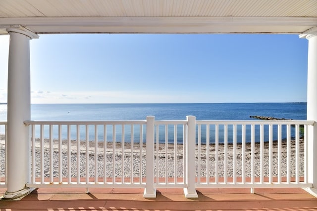 Listing photo 2 for 286 Grand Ave Unit 4, Falmouth MA 02540