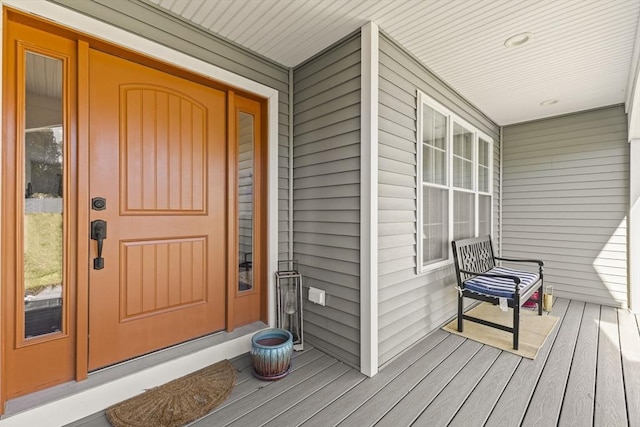 doorway to property featuring a porch