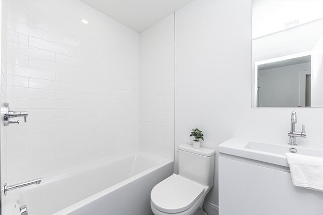 95 Griswold St Unit 95, Cambridge, MA 02139 - full bathroom featuring toilet, vanity, and bathing tub / shower combination