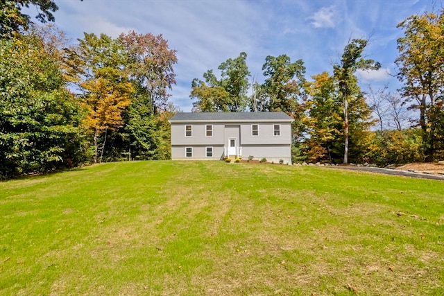 exterior space featuring a lawn