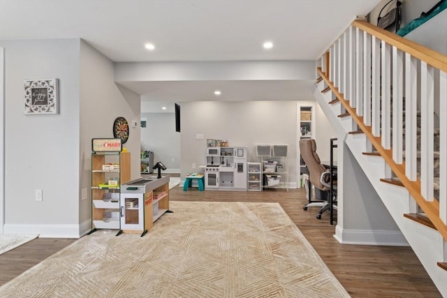 office space with hardwood / wood-style floors