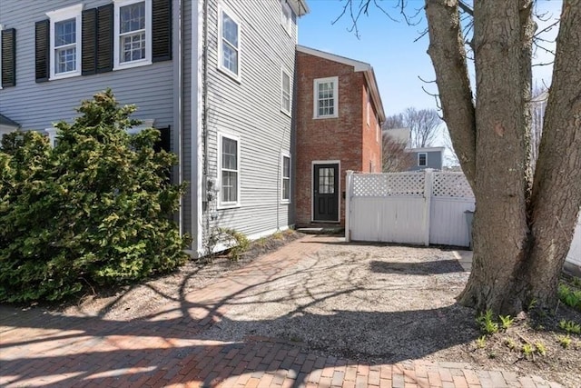 1 Fruit St, Newburyport, MA 01950