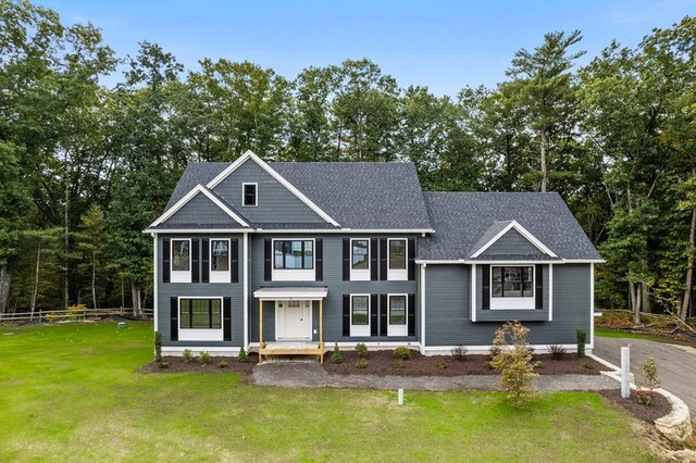 view of front of house featuring a front yard