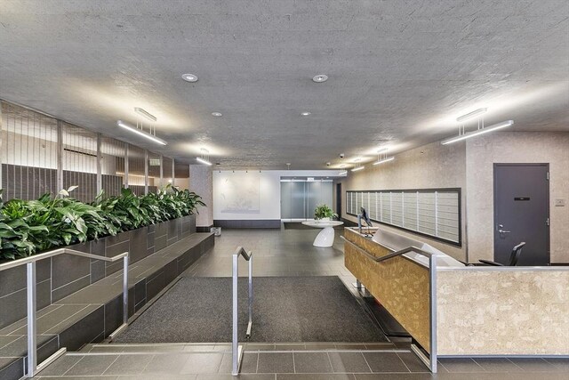 welcome area with mail area