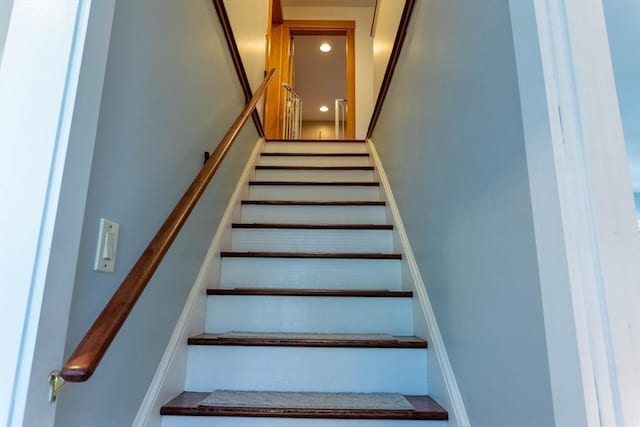 3846 Pawtucket, East Providence, RI 02915 - view of staircase