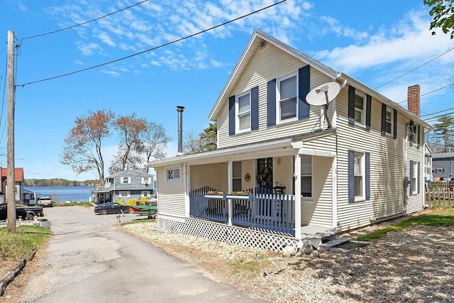 view of front of home with a porch