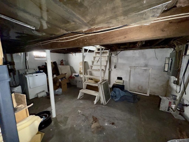 basement featuring washer / dryer