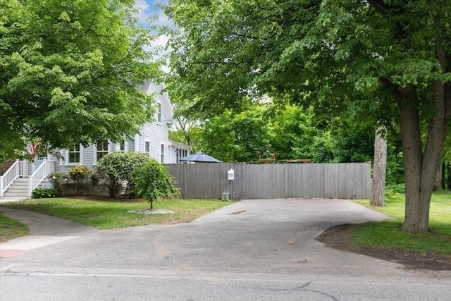 22 High St, Hingham, MA 02043 - view of asphalt driveway