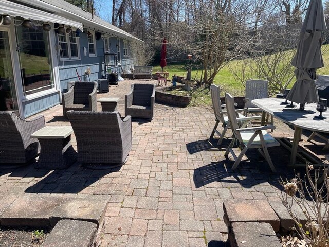 view of patio with outdoor dining space