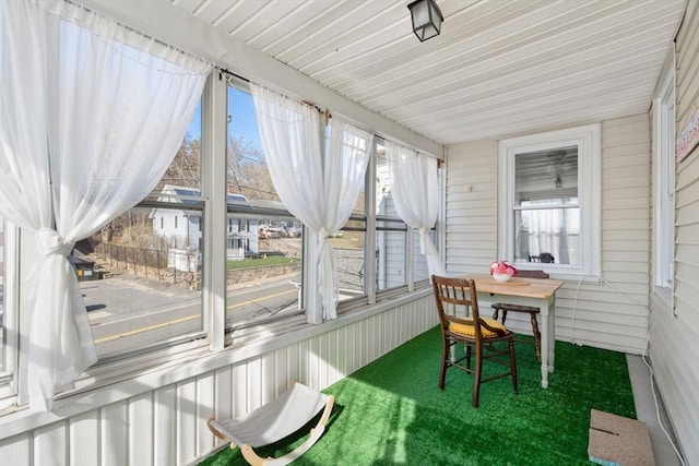 view of sunroom / solarium