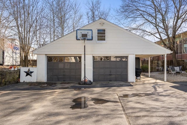 garage featuring a garage