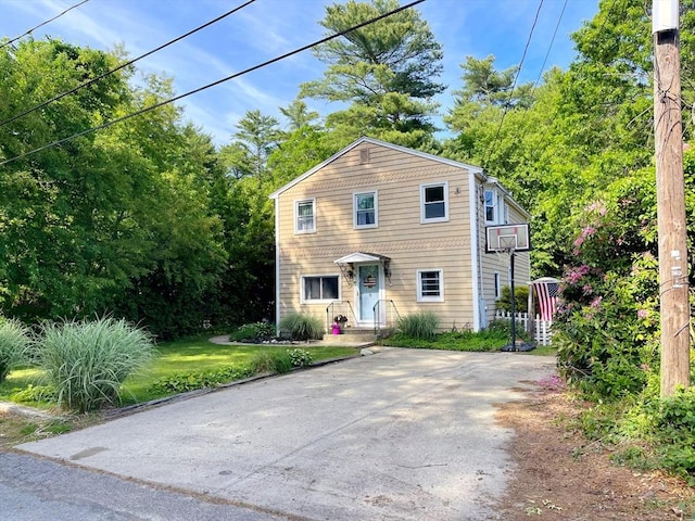 8 Sandy Ln, Pembroke, MA 02359 - view of front facade
