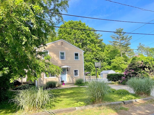 8 Sandy Ln, Pembroke, MA 02359 - view of front of house featuring a front lawn