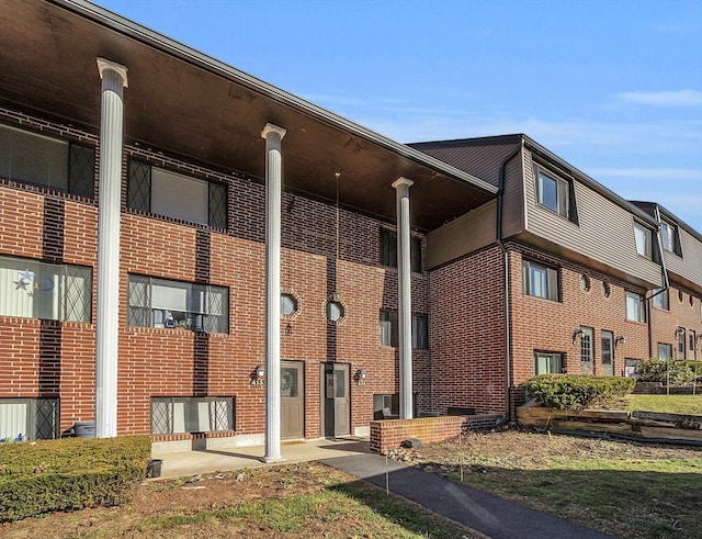 view of building exterior