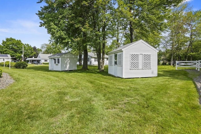 395 Franklin Rd, Fitchburg, MA 01420 - view of yard
