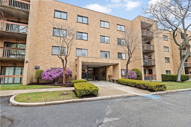 41 Centre Unit 208, Brookline, MA 02446 - view of apartment building / complex
