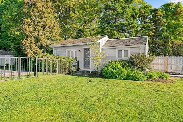 124 William St, Dartmouth, MA 02748 - view of yard
