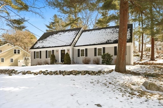 view of front of property