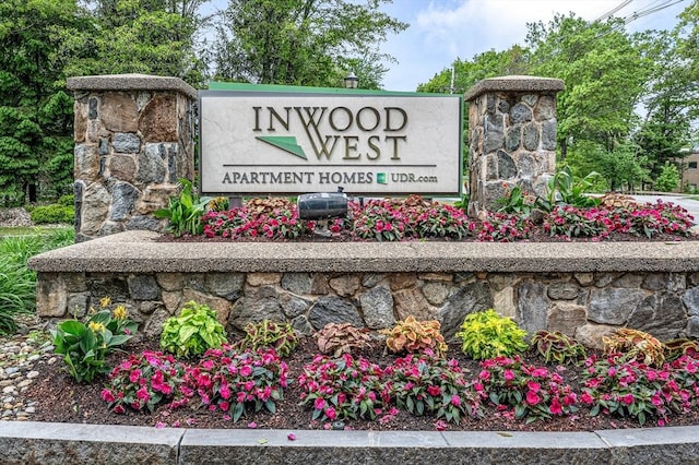 2 Inwood Dr Unit 3003, Woburn, MA 01801 - view of community sign