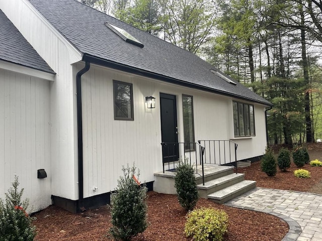 47 Woodcock Ln, Marlborough, MA 01752 - entrance to property featuring a shingled roof