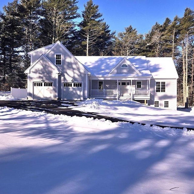 single story home featuring covered porch