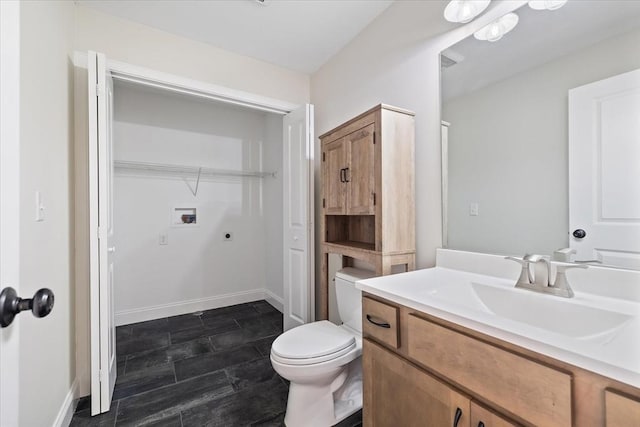 194B Narrows Rd, Westminster, MA 01473 - full bath with vanity, toilet, baseboards, and a walk in closet