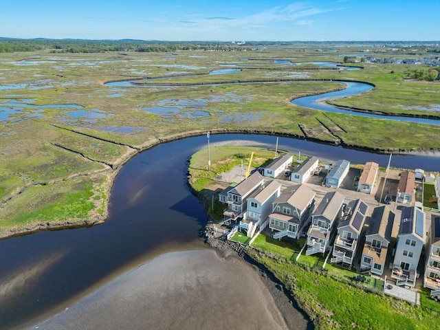 35 Liberty St, Salisbury, MA 01952 - aerial overview of property's location featuring a large body of water