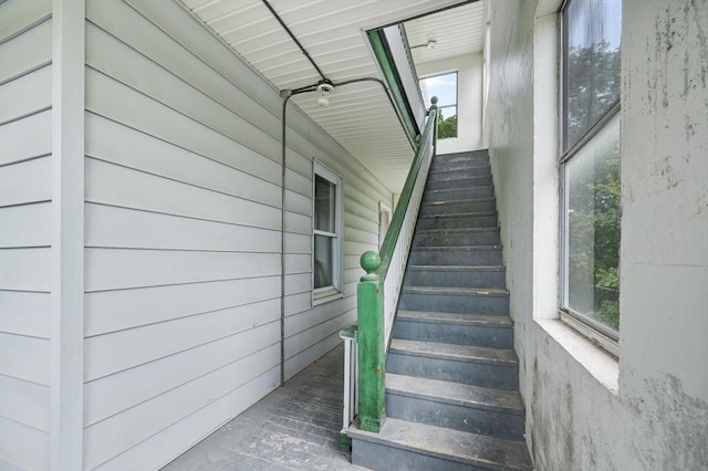 14-18 Florence St, Leominster, MA 01453 - view of stairs