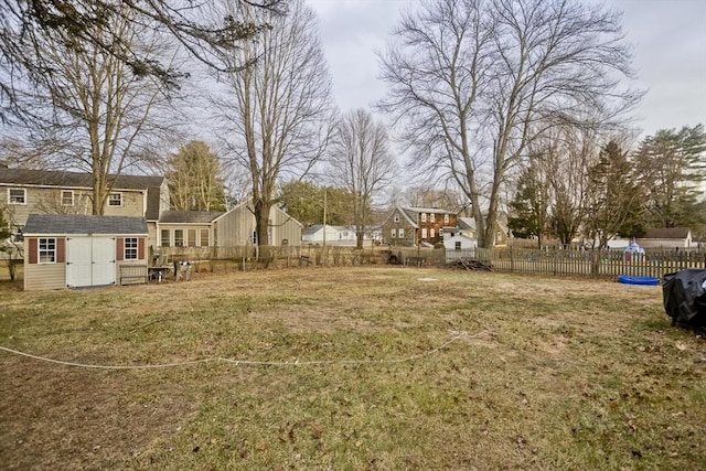 view of yard with a shed