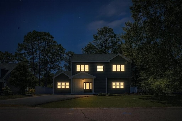 28 Berkshire Ave, Sharon, MA 02067 - traditional-style home featuring a garage and asphalt driveway