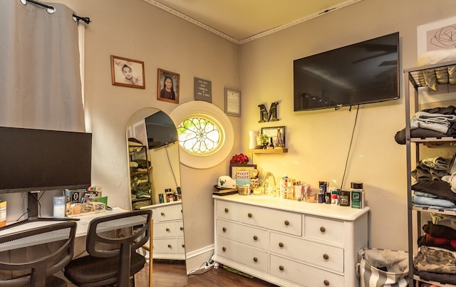 office with crown molding and dark hardwood / wood-style floors