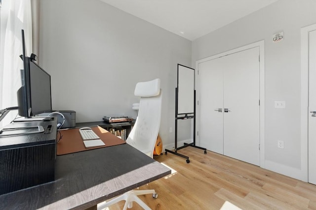 191 Washington St Unit 524, Boston, MA 02135 - home office with light wood-style floors