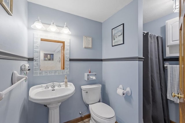 51 Carrie Ann Ln, Fitchburg, MA 01420 - full bath featuring toilet and a shower with shower curtain
