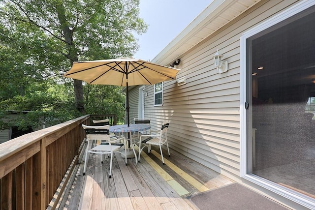 4 Colonial Rd, Webster, MA 01570 - deck featuring outdoor dining space
