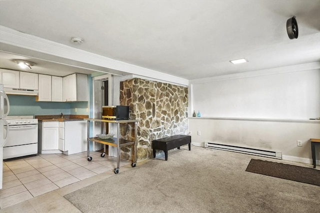 interior space featuring light tile patterned flooring, crown molding, and a baseboard radiator