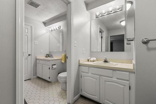 1702 Lewis O Gray Dr Unit 1702, Saugus, MA 01906 - bathroom featuring vanity and toilet