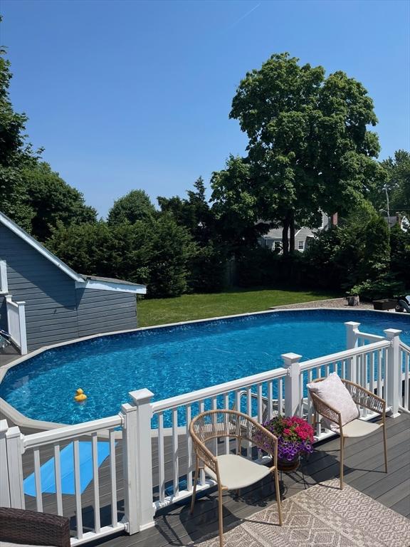 view of outdoor pool