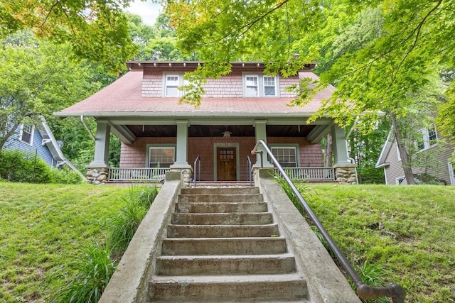 20 Saint Elmo Rd, Worcester, MA 01602 - view of front of property featuring a porch