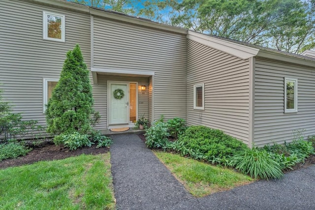 10 Fox Holw Unit 10, Wayland, MA 01778 - view of exterior entry