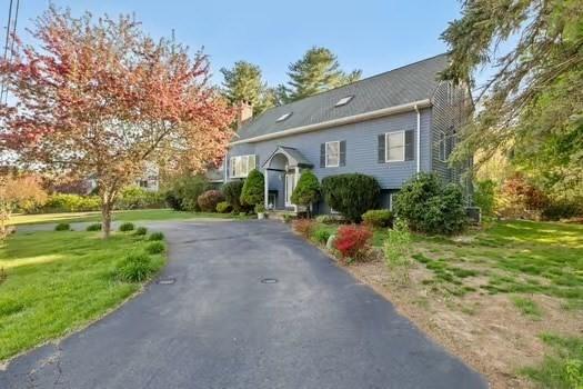 120 Hatchfield Dr, Brockton, MA 02301 - view of front of home with a front yard