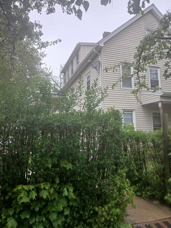 view of home's exterior