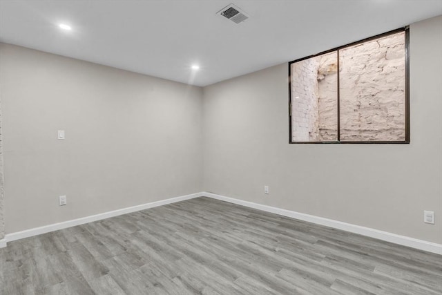 empty room featuring light hardwood / wood-style flooring