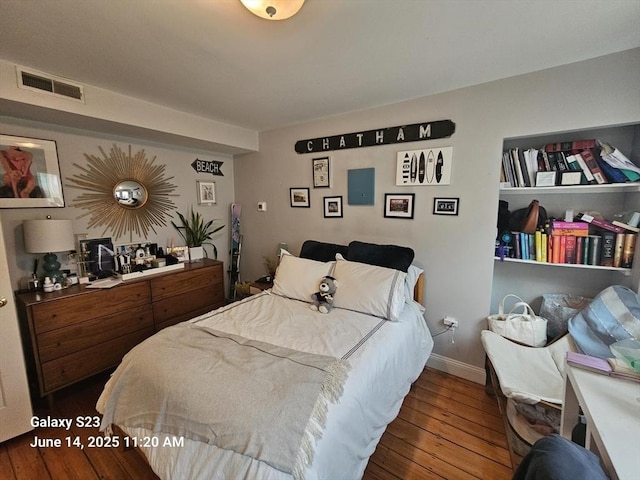 6 Stillman Pl, Boston, MA 02113 - bedroom with hardwood / wood-style floors and baseboards