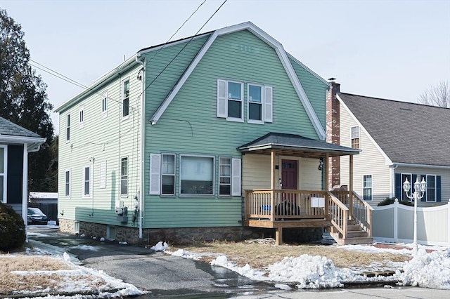 view of front of home