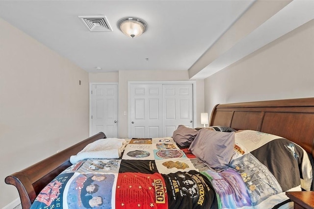 bedroom featuring a closet