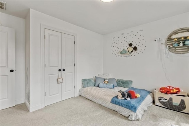 4 Barrows Brook Cir, Kingston, MA 02364 - bedroom with carpet flooring, a closet, and baseboards