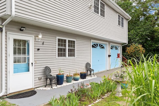 4 Fiske Ave, Chelmsford, MA 01863 - view of exterior entry