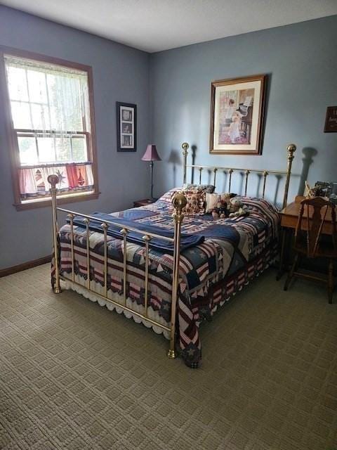 bedroom featuring carpet floors